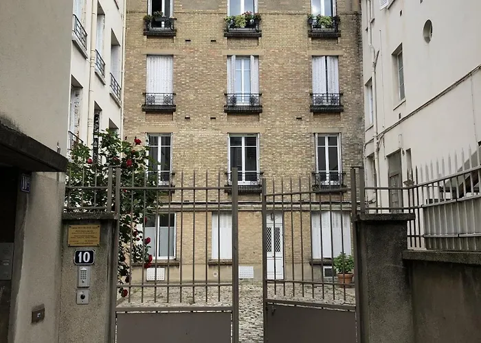 Chateau De 800m A Pied