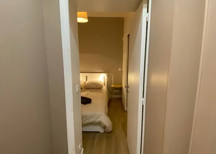 Chateau De 800m A Pied